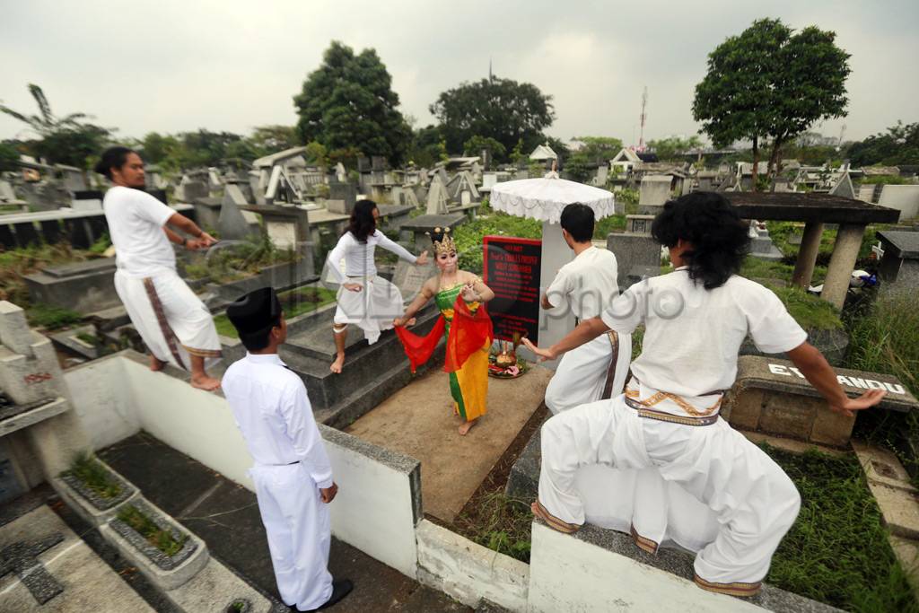 Pertunjukan Tari di...