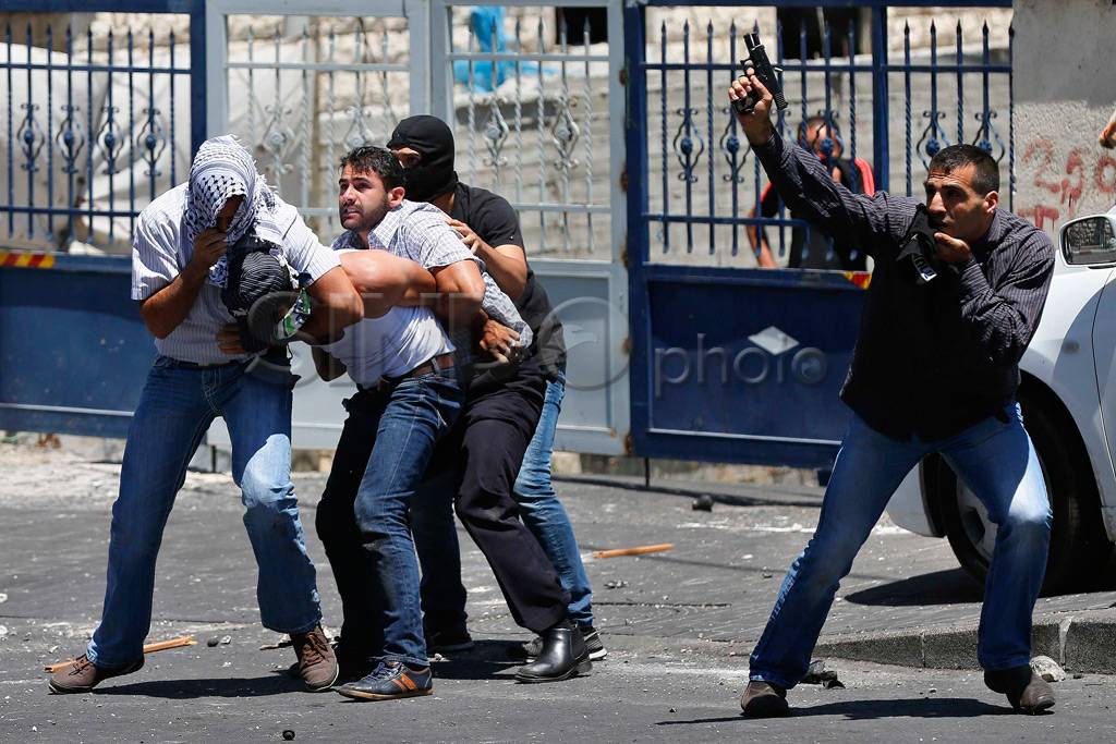 Polisi Israel Tangkap...