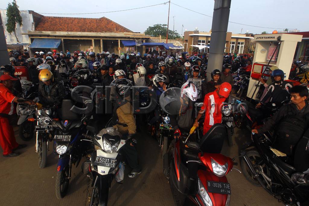 SPBU Cilamaya Dipadati...