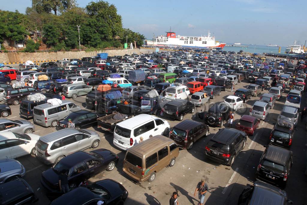 Puncak Mudik Pelabuhan...