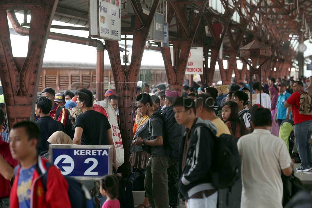 Stasiun Senen Masih...