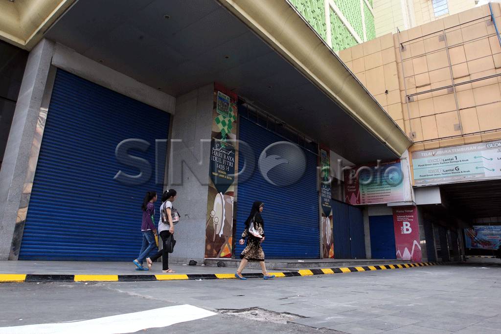 Pasar Tanah Abang Masih...