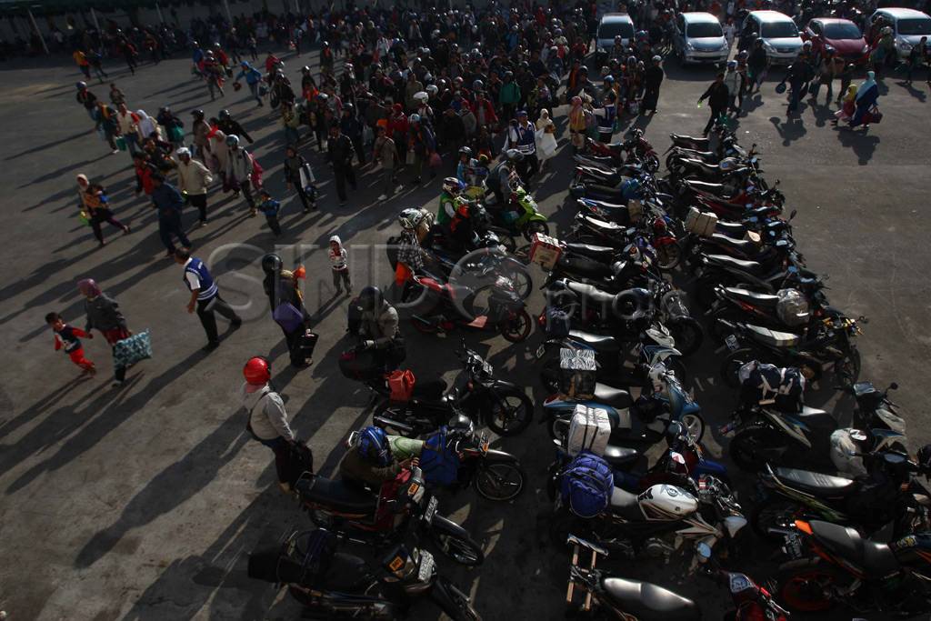 Pemudik Sepeda Motor...