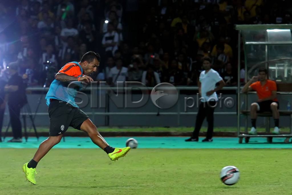 Pemain Juventus Latihan...