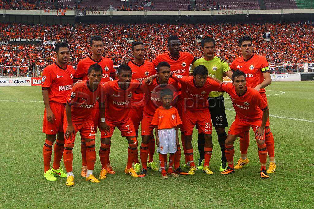 Ribuan Suporter Persija...