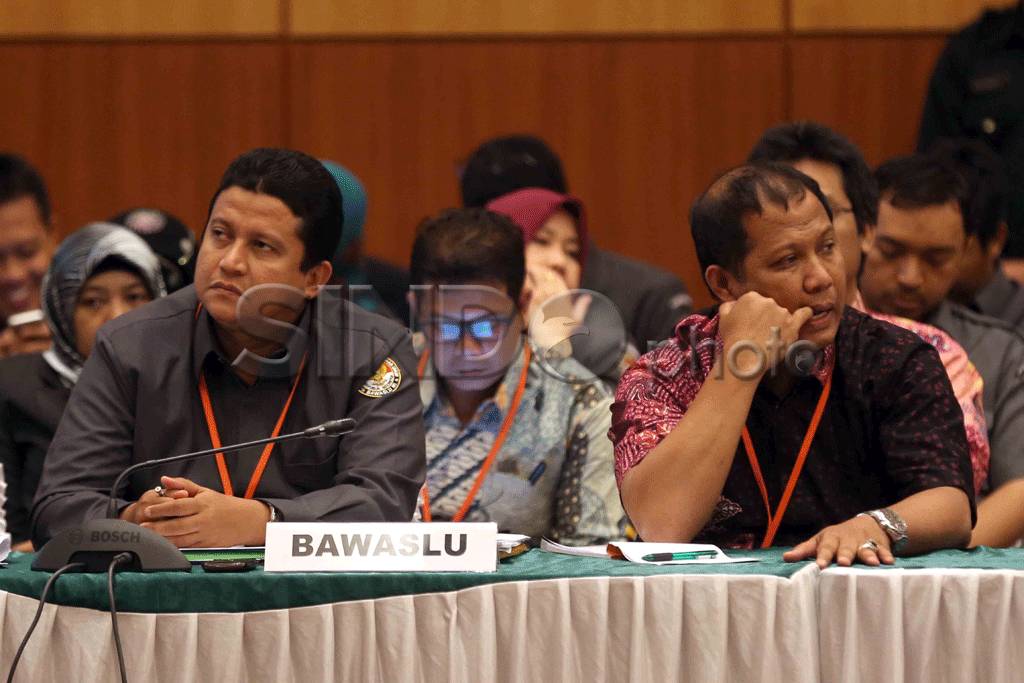 DKPP Gelar Sidang Lanjutan...