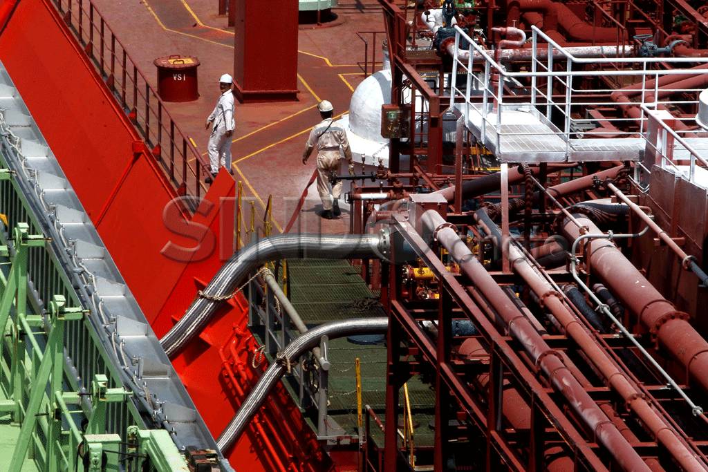 Aktifitas Kapal Tanker...