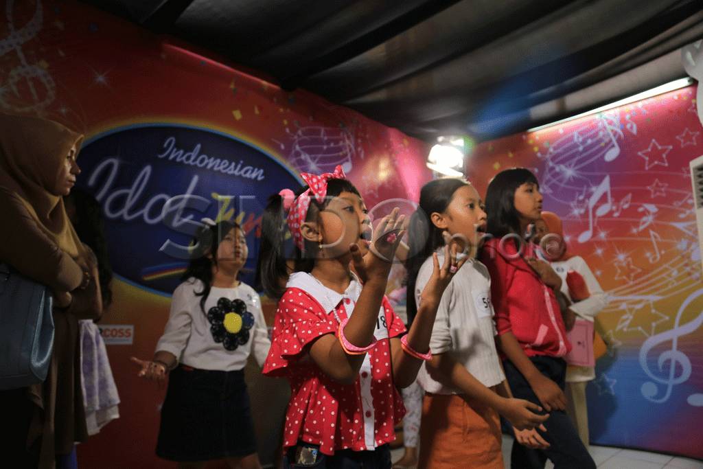 Audisi Indonesia Idol...