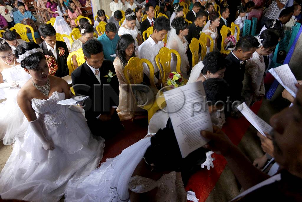 42 Pasangan Pengantin...