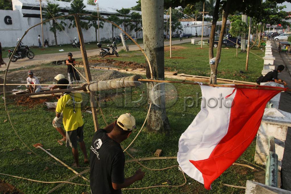 25 Pohon Pinang Berjajar...