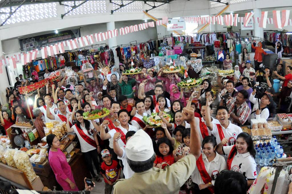 Pedagang Pasar Nongko...