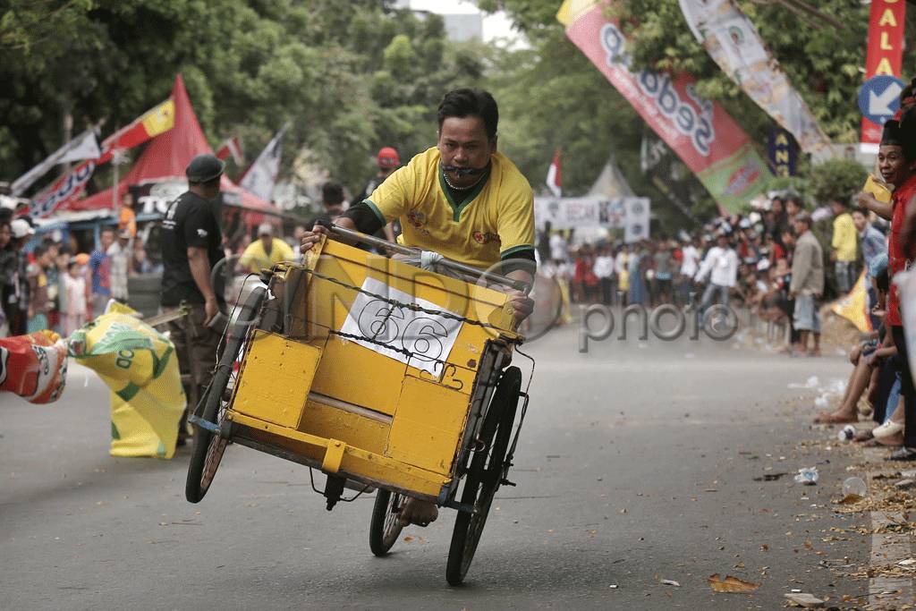 Serunya Drag Race Becak