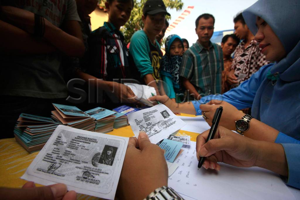 Operasi Binduk, Warga...