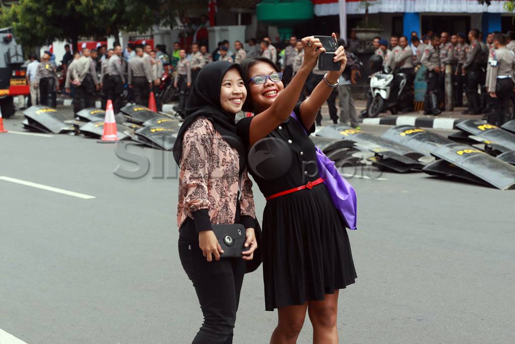 Sidang Putusan MK, Karyawan...