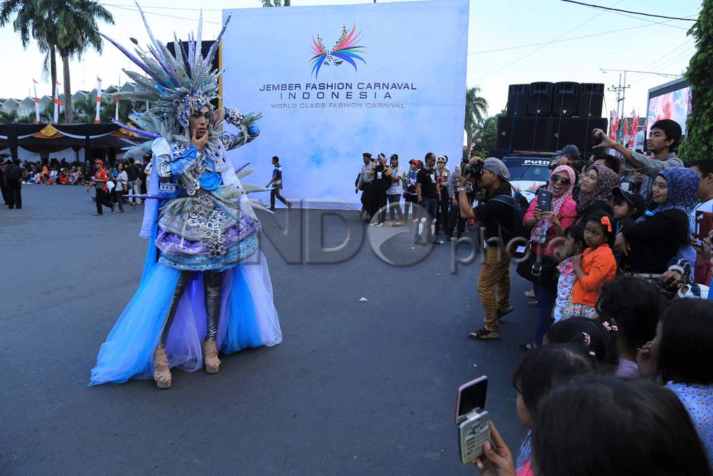 Meriahnya Jember Fashion...