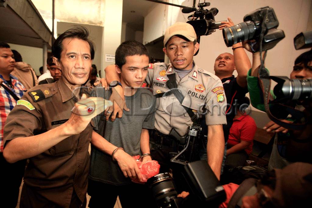 Agun Jalani Sidang Perdana