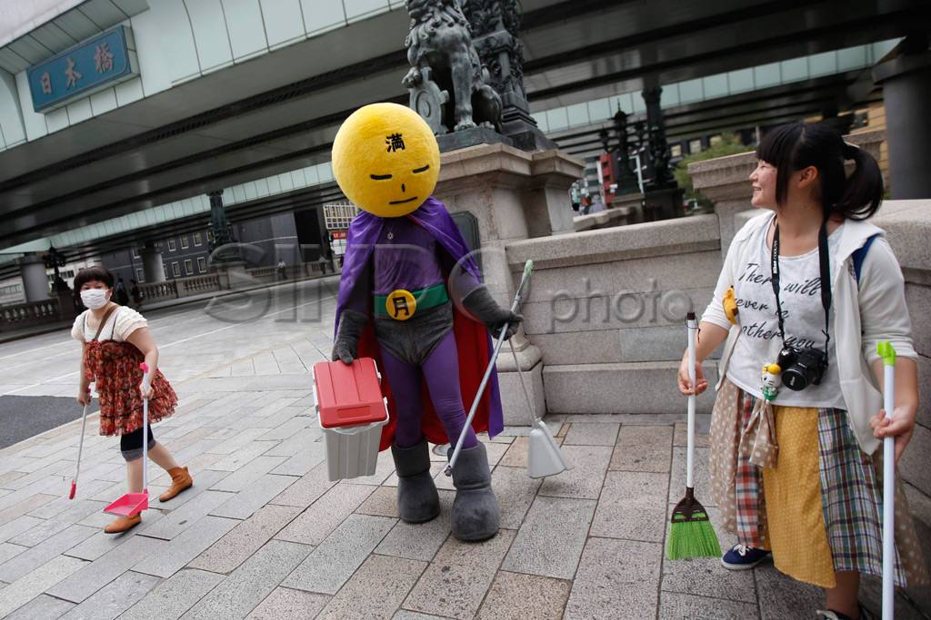 Magetsu-man Superhero...