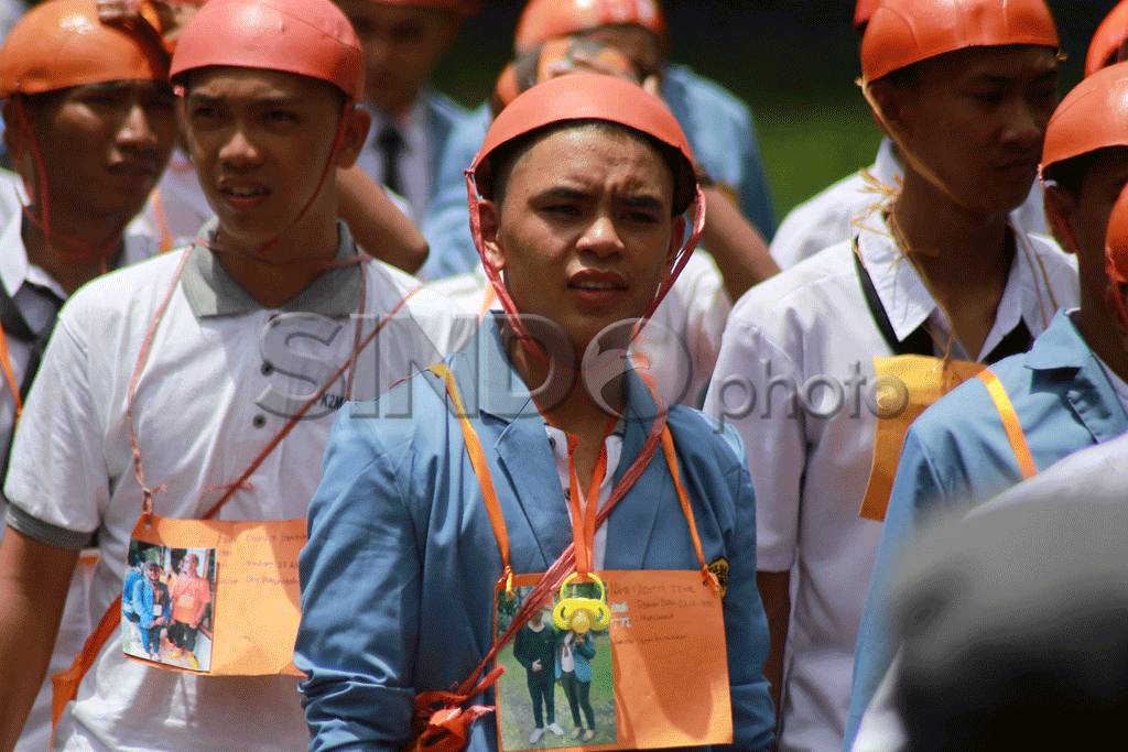 Ribuan Mahasiswa Baru...