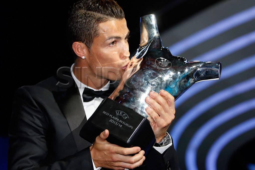 CR7 Pemain Terbaik Eropa...