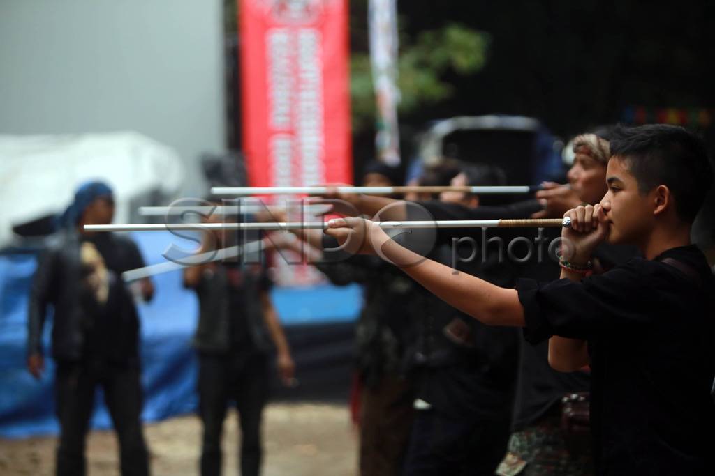 Lomba Menyumpit Sapanji...