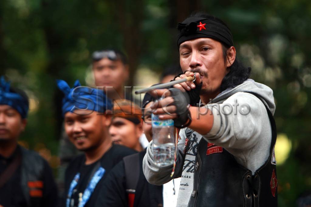Lomba Menyumpit Sapanji...