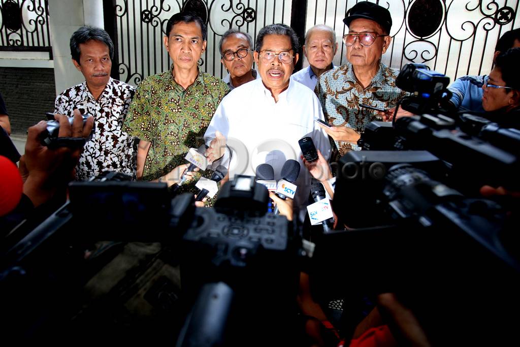 Pertemuan Tertutup Politisi...