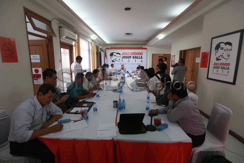 Tim Ekonomi Jokowi-JK...
