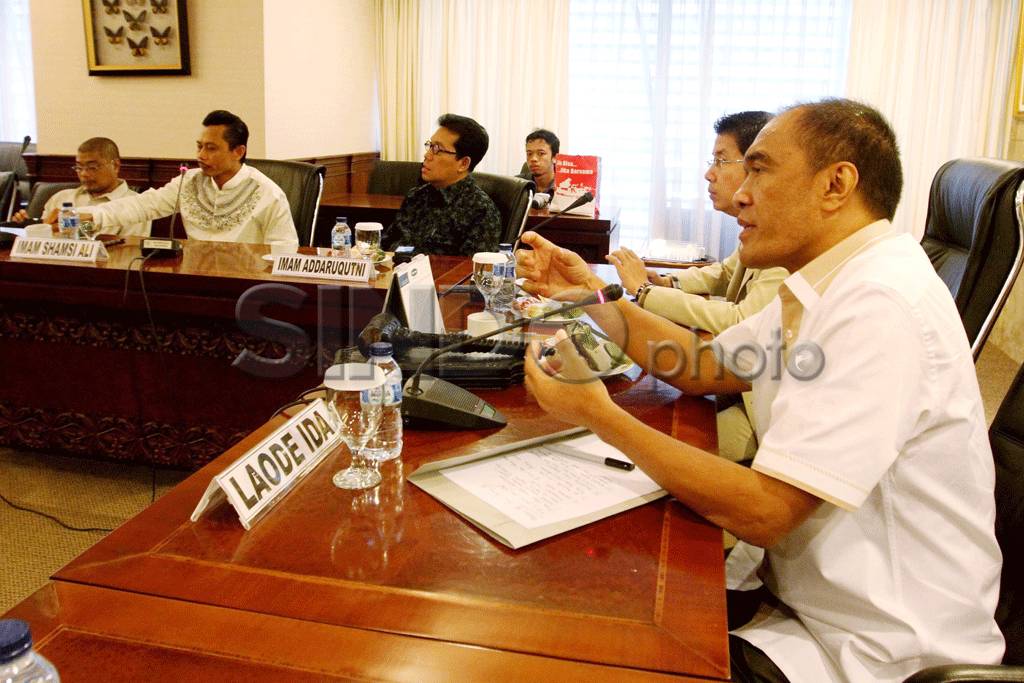 Diskusi Kekerasan Atas...