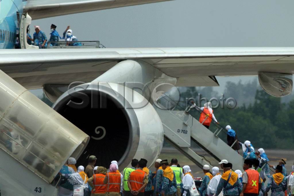 Jamaah Haji Kloter Pertama...