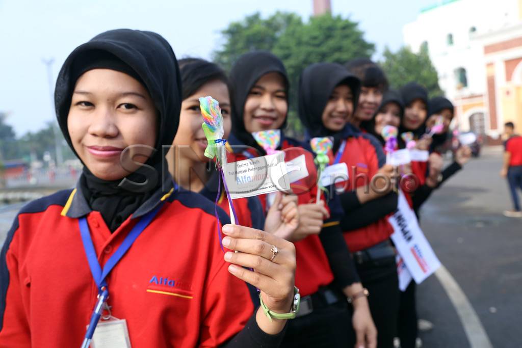 Ribuan Permen Lollypop...