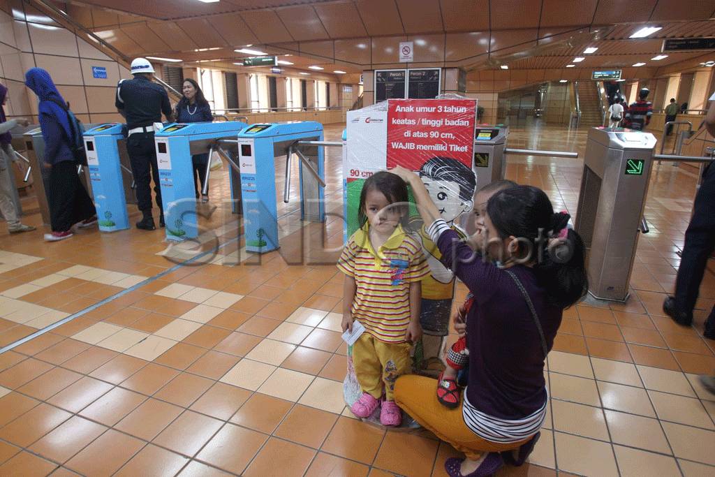 Naik Commuter Line,...