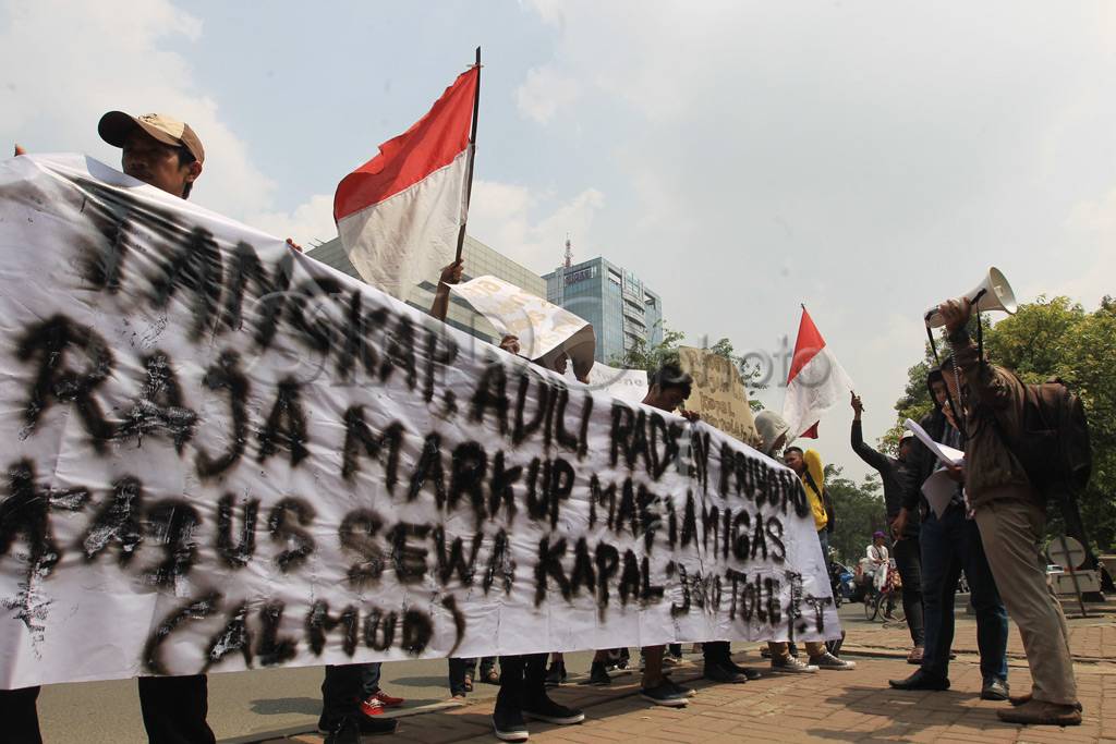 Demo Tuntut Pengusutan...