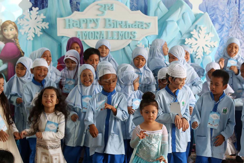 KD Rayakan Ulang Tahun...