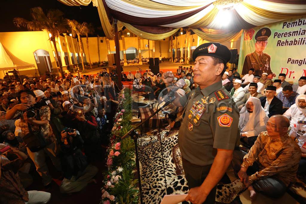 Panglima TNI Resmikan...