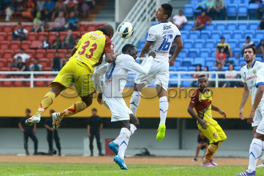 Kalahkan Sriwijaya FC,...