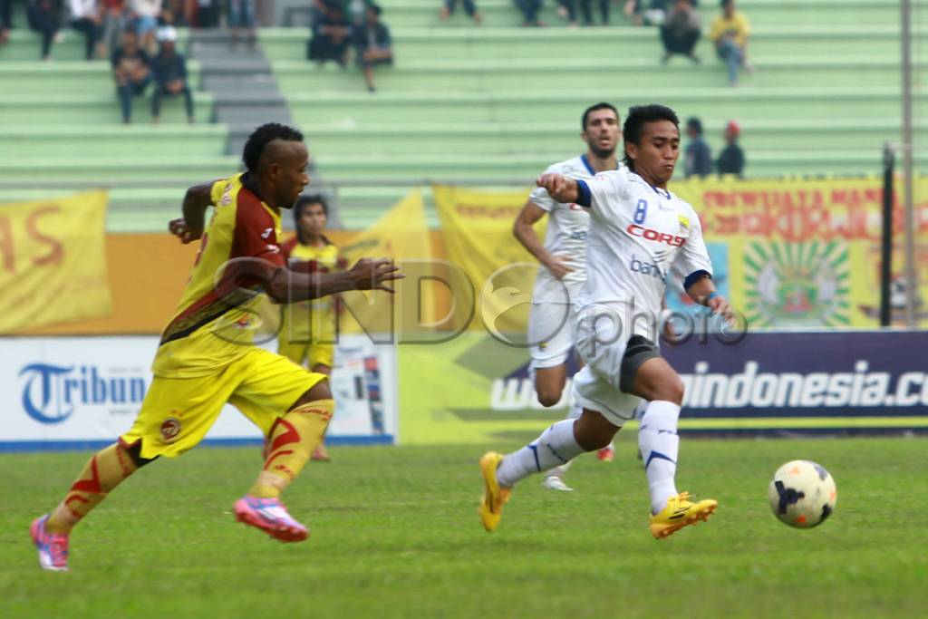 Kalahkan Sriwijaya FC,...