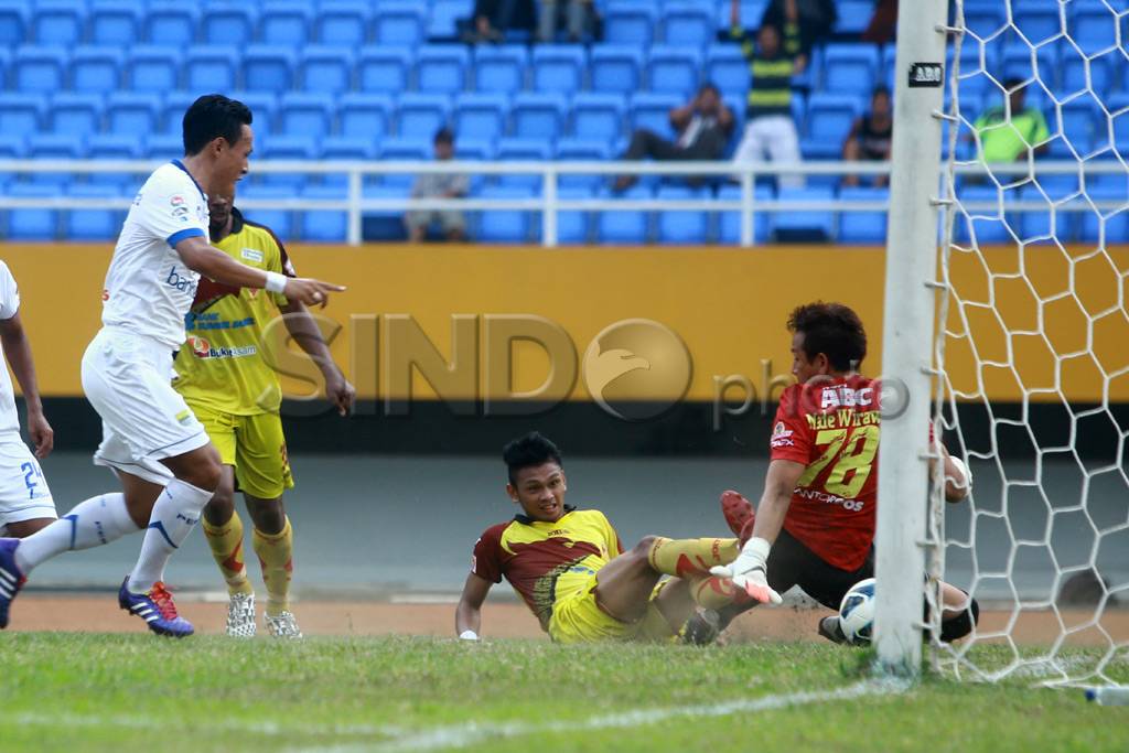 Kalahkan Sriwijaya FC,...