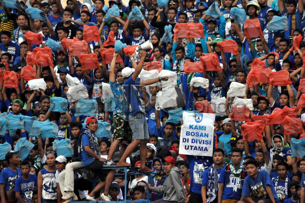 PSIS Kalahkan Pro Duta...
