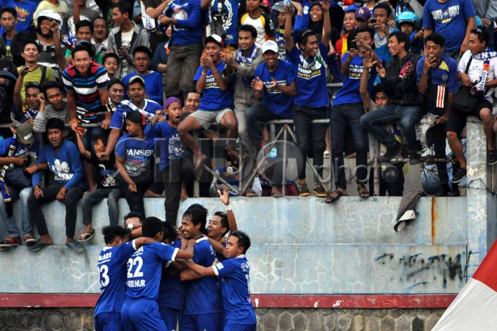 PSIS Kalahkan Pro Duta...