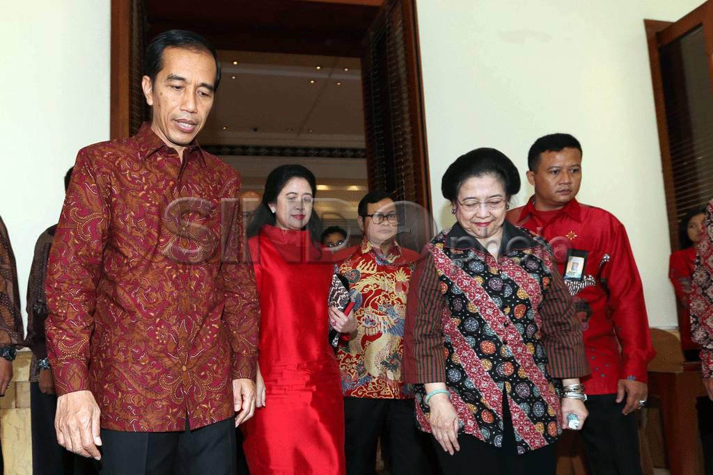 Jokowi Hadiri Silaturahmi...