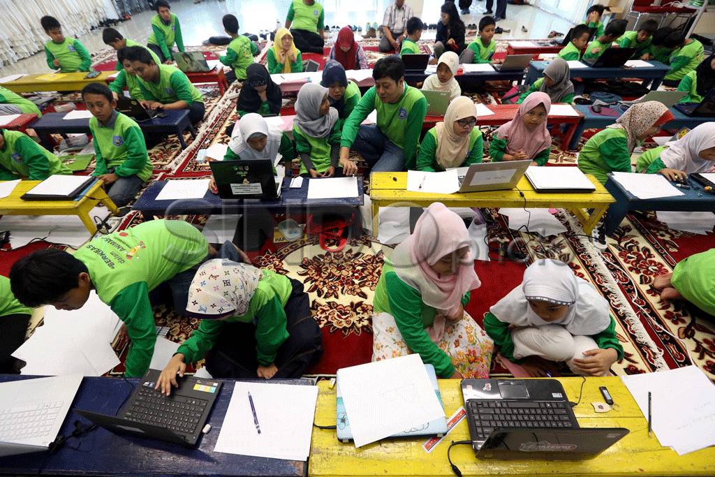 Ratusan Siswa SD Ikuti...