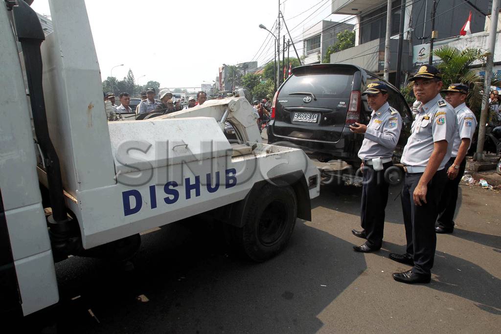 Puluhan Mobil Terjaring...