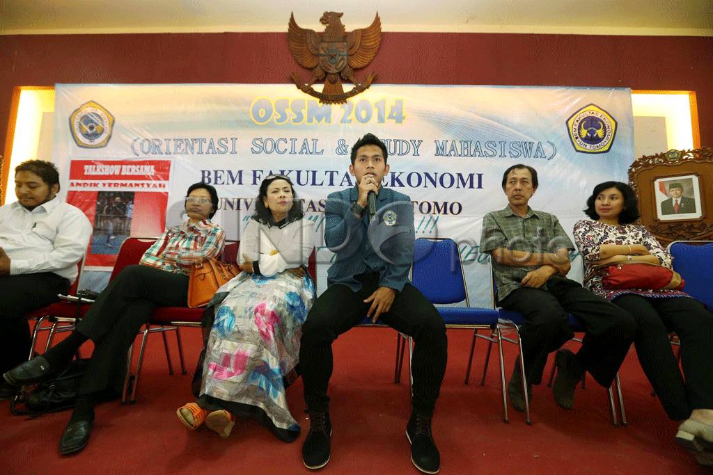 Andik Vermansyah Berbagi...