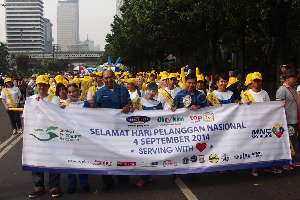 Semarak Parade Hari...