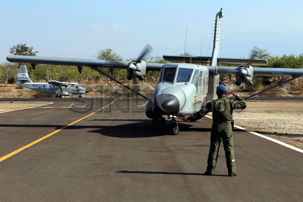 Lapangan Terbang TNI-AL...