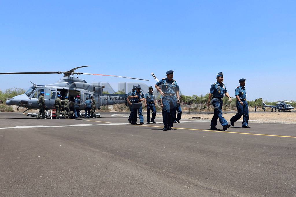 Lapangan Terbang TNI-AL...