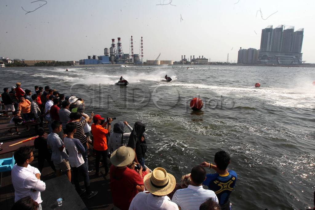 Festival Jetski di Pantai...