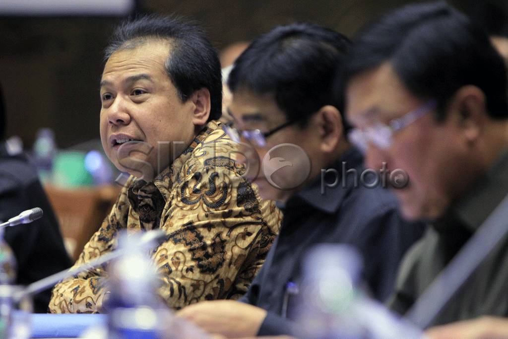 Komisi VII DPR Gelar...