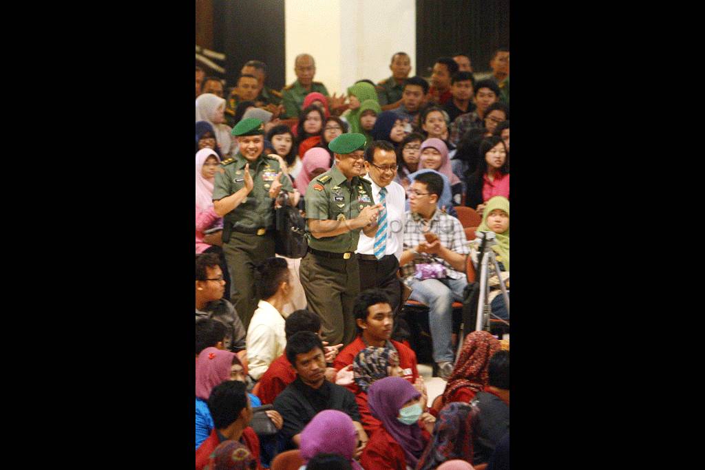 KASAD Beri Kuliah Umum...