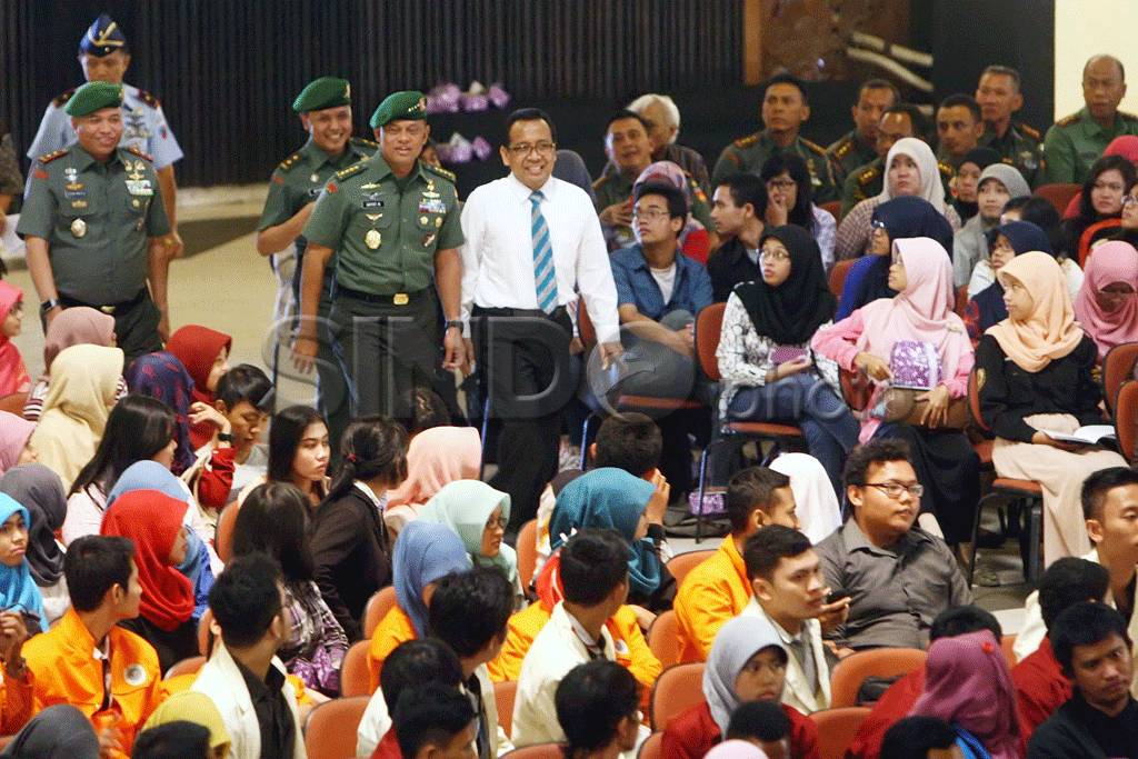 KASAD Beri Kuliah Umum...
